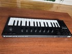 Native Instruments Komplete Kontrol M32 Compact Keyboard Controller