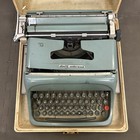 Vintage Olivetti-underwood Olivetti Studio 44 Typewriter With Original Case 