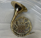 Quality  King By King Musical Instruments U s a  Single French Horn   Conn Case
