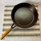 10 5 Inch Cast Iron Skillet With Wooden Handle Made In Taiwan