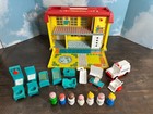 Complete  Vintage Fisher Price Little People Hospital  931 And Accessories