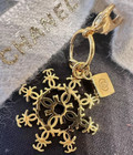     chanel Cc Charm Snowflake Charm Holiday  24 Gold-tone Limited-ed New Free Ship