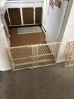 Evenflo Adjustable Doorway Gate Model 202 Wood   Plastic 26-38  X 24  Beige