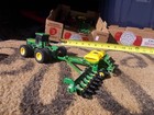 Ertl 1 64 John Deere  Farm Toy Tractor 1795nt 16 Row Corn Soybean Planter