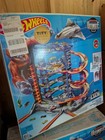 New  Mattel Fml03 Hot Wheels Super Ultimate Garage Playset Free Shipping  