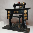 Vintage Singer Treadle Sewing Machine Cast Iron Statue Doorstop Paperweight
