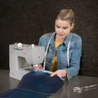 Singer 6700c Heavy Duty Computerized Sewing Machine Pre-owned