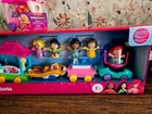 Fisher Price Little People Disney Princess Parade     Plus 2  Total 20 Pieces