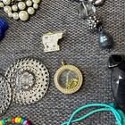Vintage Lot Costume Jewelry W  Retro Pieces Wear  Collect  Resale  More 