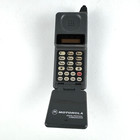 Vtg 90s Motorola Portable Flip Cell Phone Digital Personal Communicator Charger