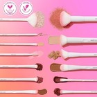 Eyeshadow Brush  Precision Blending Application  Soft Synthetic Fibers