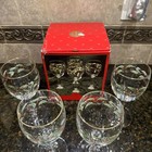 Home For The Holidays Christmas Holly Decorated Wine Glasses   Set Of 4   New