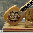 Vintage Japanese Kokeshi Dolls Shamisen Miniature Instrument Figure