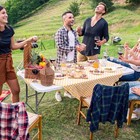 6ft Plastic Folding Table Fold-in-half Picnic Camping Table With Carrying Handle