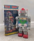 Vintage Sh Horikawa Gear Robot  1960 s Japan battery Operated With Box works
