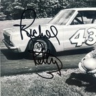Richard Petty  the King  Nascar Signed Black   White 8x10 Photo Autographed  1