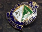 Le Club Saguenay D arvida Quebec Golf And Curling Vintage Pin Badge
