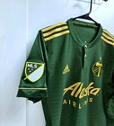Portland Timbers Adidas 2018 2019 Official Jersey Size M Embroidered Patches
