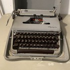 Vtg Olympia Sm3 De Luxe Portable Manual Typewriter Case   Key  Tested Works 