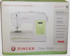 Set  Singer Sewing Machine And Singer Sew Essentials Storage System 