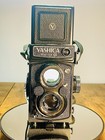 Yashica Mat 124 G Tlr Twin Lens Medium Format Film Camera 124g W  Case