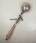 Antique Gem Spoon Co  Ice Cream Scoop  10 Wood Handle