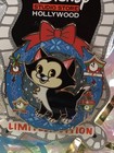 Disney Dssh Pinocchio Figaro The Cat Le 400 Christmas Holiday Wreath Pin