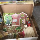 Complete 1976 Playskool Richard Scarry s Puzzletown Farmer Alfalfa s Farm  Set C