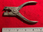 W  Schollhorn Co Bernard s  the Wade  No  2 Bamboo  Fiber Record Needle Cutter