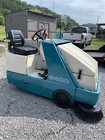 Tennant 6400 Sweeper Gas Kohler Eng   New Brushes  New Battery  New Carb  Etc 