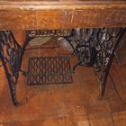 Antique 1910 Singer Treadle Sewing Machine With Oak Cabinet 