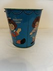 Vintage Raggedy Ann   Andy Chein Tin Litho Sand Pail 8  Tall 1972 Wood Handle