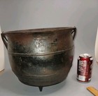 Primitive Antique Cast Iron 3 Legged Cauldron Cowboy Kettle Pot Gate Mark Bail