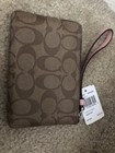 New Coach Corner Zip In Signature With Leather Stripe Wristlet