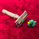 Vintage 1959  e-4  Gillette 195 Adjustable  fat Boy  Razor  item  113 