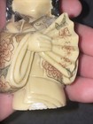 Small Vintage Carved Netsuke Figurine Of Woman W  Fan  read 