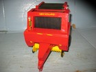 Ertl 1 16th Scale New Holland 660 Auto-wrap Round Baler With Bale
