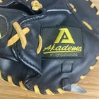 Akadema Professional   30    Apg 97 Regular   Pancake Glove Mma Block Boxing Pad