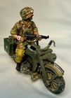 King   Country Fj018 Wwii German Fallschirmjager Motorcycle Scout