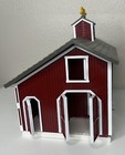Breyer Stablemates Red Stable Barn   Accessories   2 Horses 59197   5708