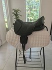 Ghost Treeless Ferrara Soft Saddle     17    Seat     Black     Excellent Condition