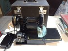 Black Singer Featherweight 221 W foot Pedal   Case   Key - Working Condition