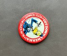 Vote Howard The Duck Pin  1976  Marvelmania Mail Order  Bernie Wrightson