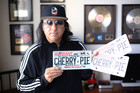   signed By All   Warrant Novelty License Plate Plaque   new Color  