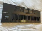 Native Instruments Komplete Kontrol S49 Mk2 Midi Piano  limited Edition Black 