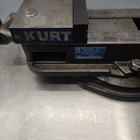 Kurt D675 Anglock 6  Precision Machinist Vise   Swivel Base