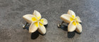 Vtg Carved Plumeria Flower Earrings  Screw Back Hawaiian White  Yellow Japan
