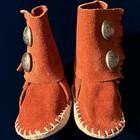 Vintage Taos Infant child Reddish Brown Suede Moccasins Fringe-accent Buttons