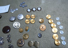 Lot Of 100 Vintage Antique Metal And Metal With Plastic Buttons