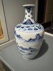 Vintage Chinese Blue white Porcelain Vase 8 5 h